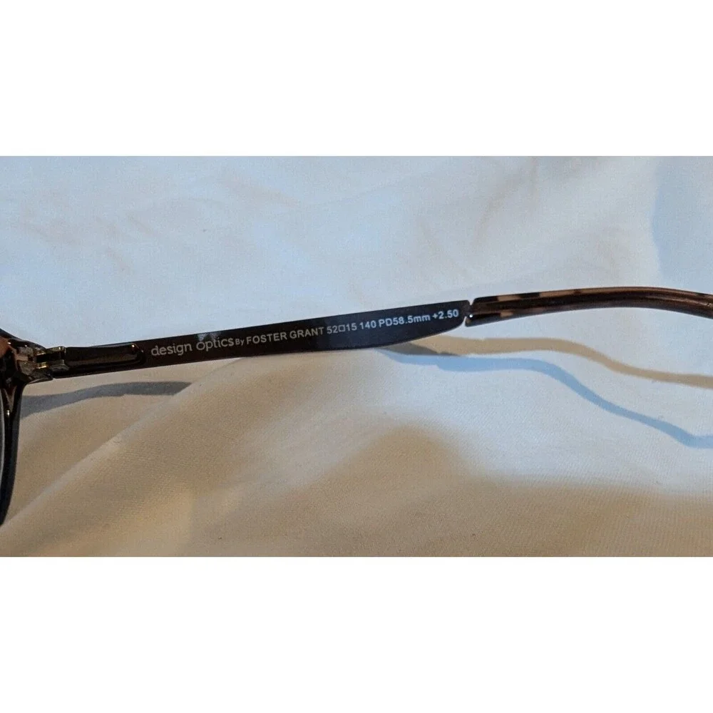 Design Optics by Foster Grant 48-17 140 PD58.5mm +2.50 eyeglasses frames N6
